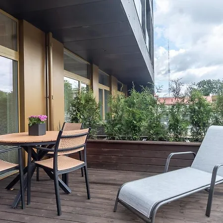 Apartment Center!ac,free Parking,terasse